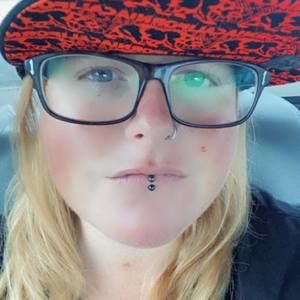 Meet your Posher, Caity